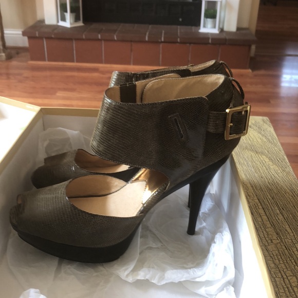 Michael kors Heidi platform heels - Picture 5 of 6